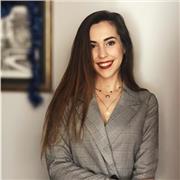 Profesora de inglés con grandes dotes de comunicación y diferentes metodologías de aprendizaje muy dinámicas